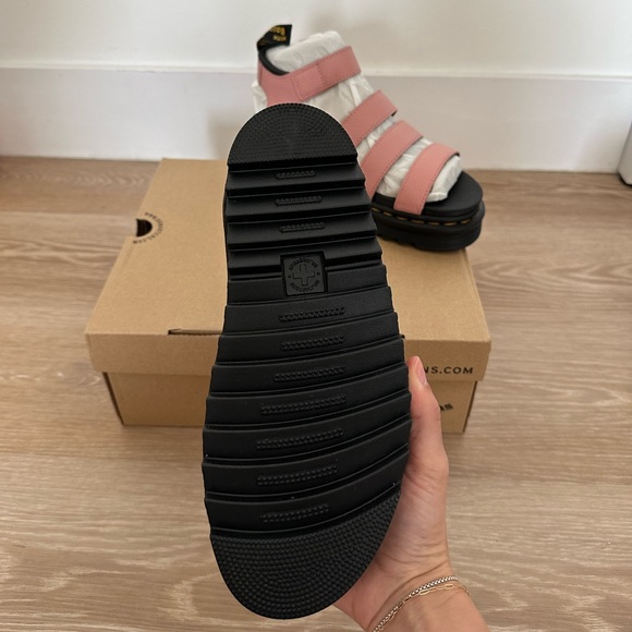 Dr. Martens Blair’s Sandal Platform - Picture 2 of 4